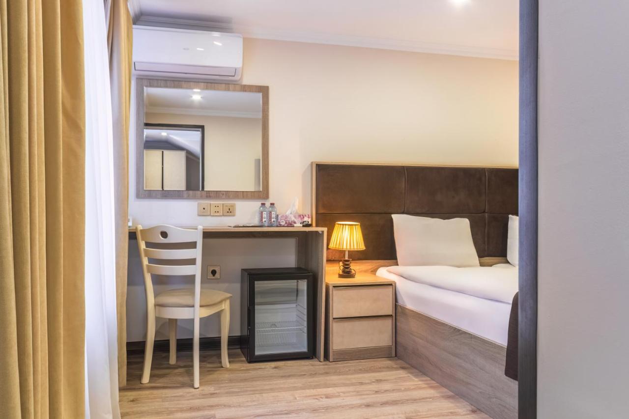 Deluxe City Hotel Баку Экстерьер фото