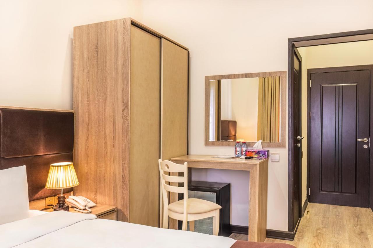 Deluxe City Hotel Баку Экстерьер фото