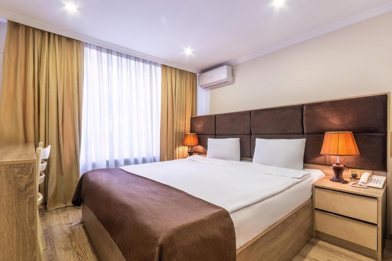Deluxe City Hotel Баку Экстерьер фото