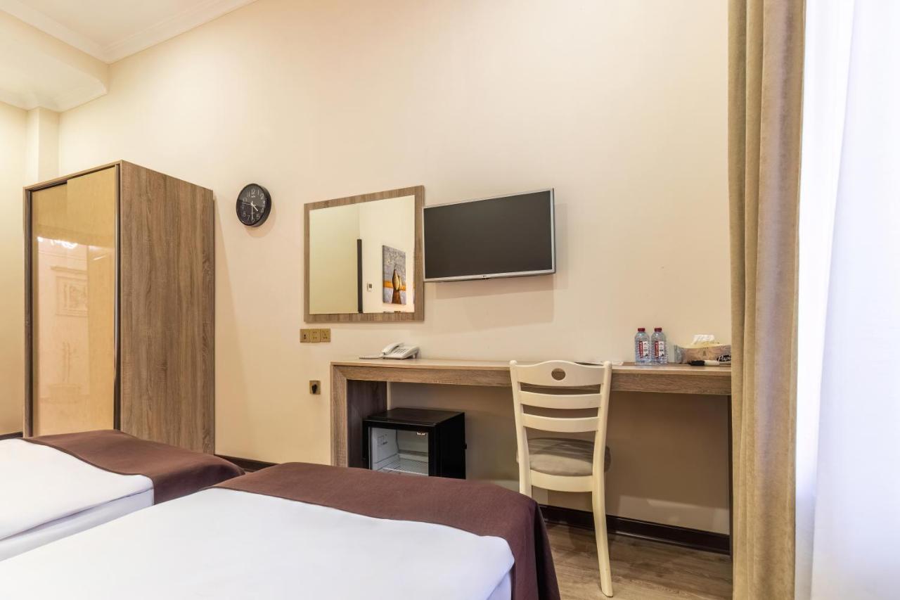 Deluxe City Hotel Баку Экстерьер фото