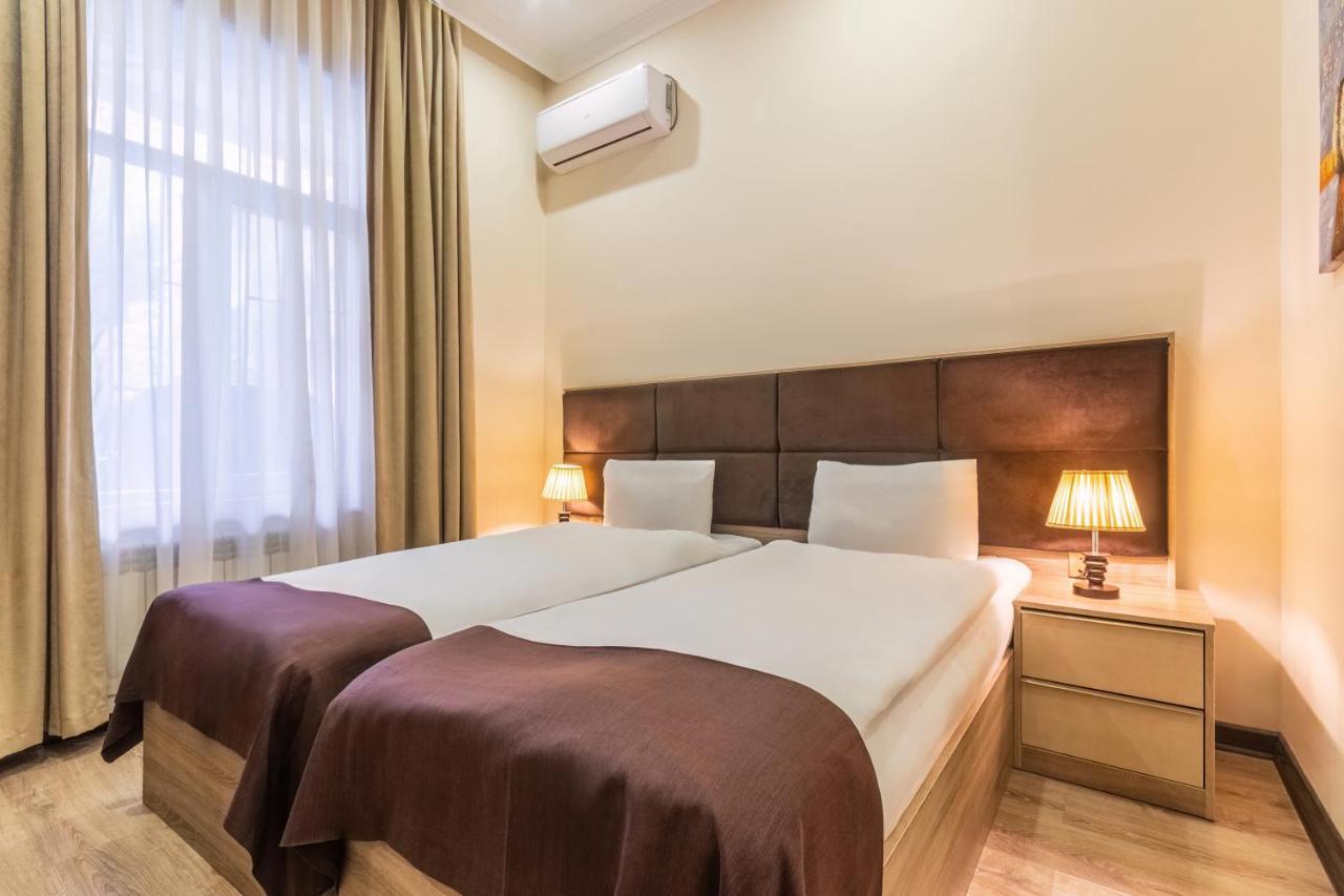 Deluxe City Hotel Баку Экстерьер фото
